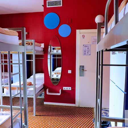 Purple Nest Hostel Valence Extérieur photo