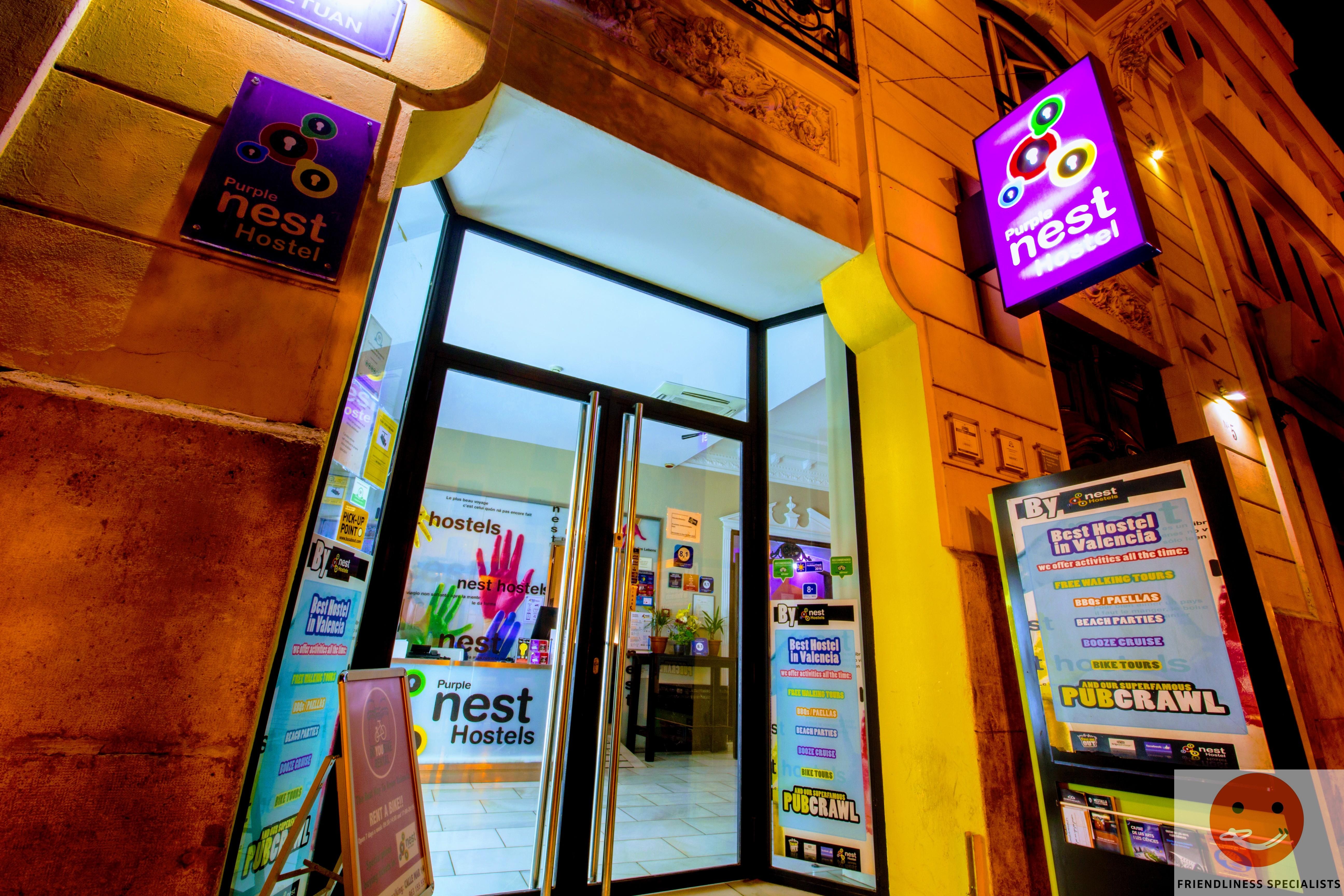 Purple Nest Hostel Valence Extérieur photo